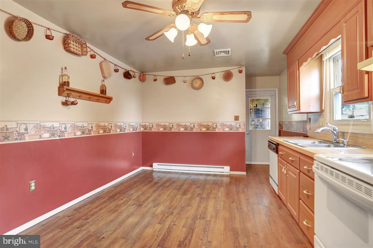 555 Winterstown Road Red Lion, PA 17356 - Photo 10 of 30
