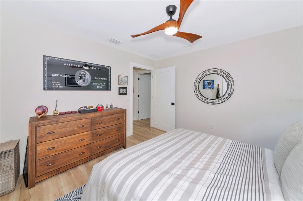 1208 Oak Hammock Road Sarasota, FL 34240 - Photo 33 of 83