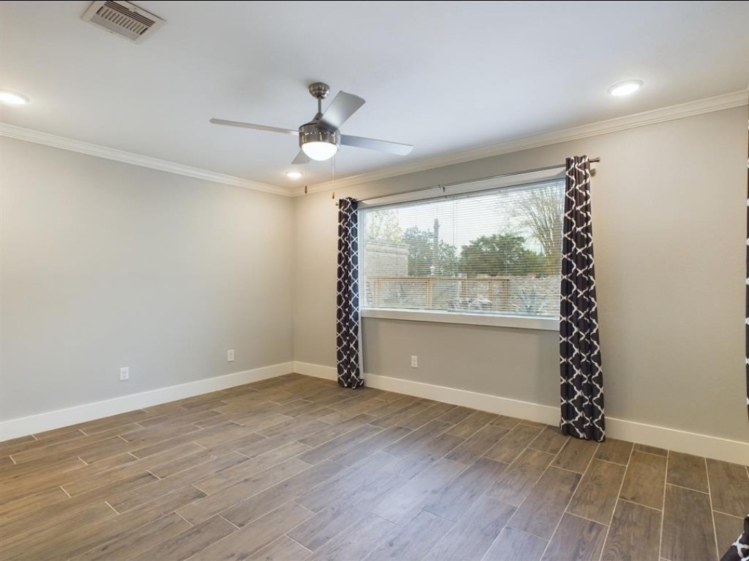 9007 Sharpcrest Street Houston, TX 77036 - Photo 12 of 21