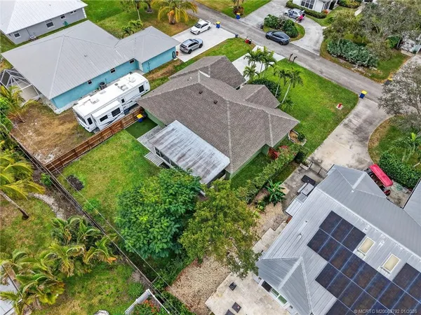 $785,000 | 9275 Southeast Mercury Street, Hobe Sound, FL 33455