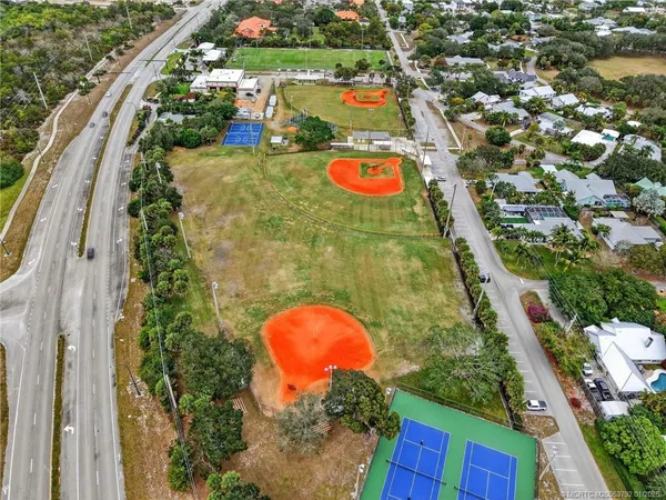 $785,000 | 9275 Southeast Mercury Street, Hobe Sound, FL 33455