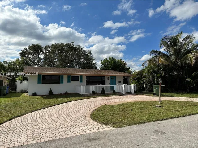 $2,899 | 7880 Northwest 11th Street, Pembroke Pines, FL 33024