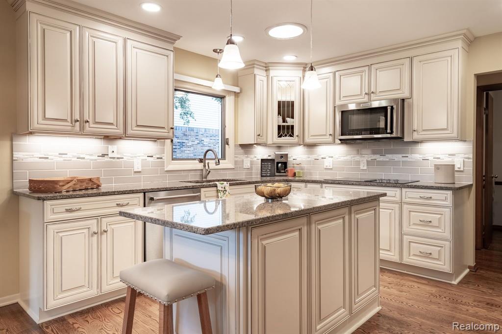 1415 Royal Crescent Street Rochester Hills, MI 48306 - Photo 15 of 28