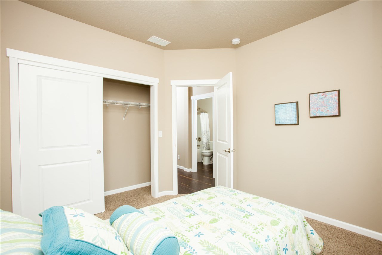 924 East Colbert Road Colbert, WA 99005 - Photo 11 of 17