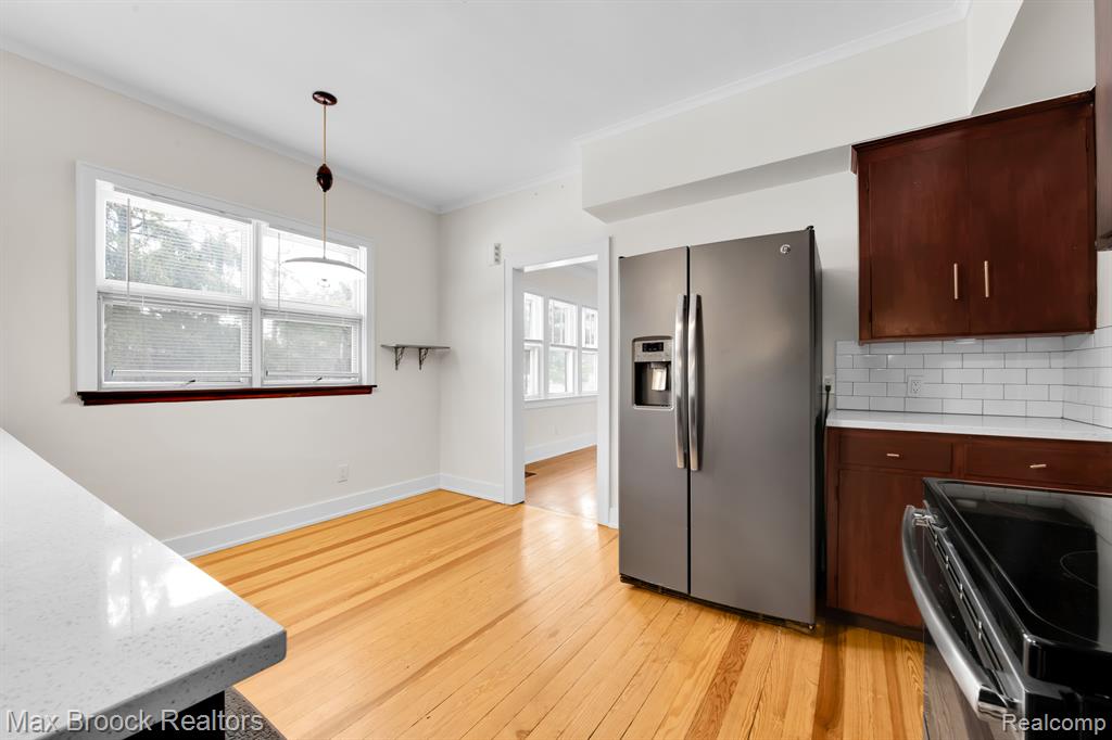19011 Beck Road Northville, MI 48168 - Photo 15 of 40