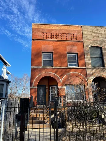 $435,000 | 4035 South Indiana Avenue, Chicago, IL 60653