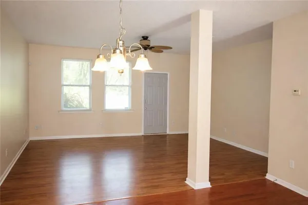 $1,595 | 1402 Bayrose Circle, Unit 2B, East Point, GA 30344