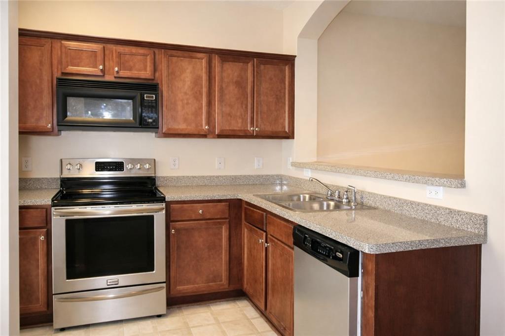 1402 Bayrose Circle, Unit 2B East Point, GA 30344 - Photo 5 of 15