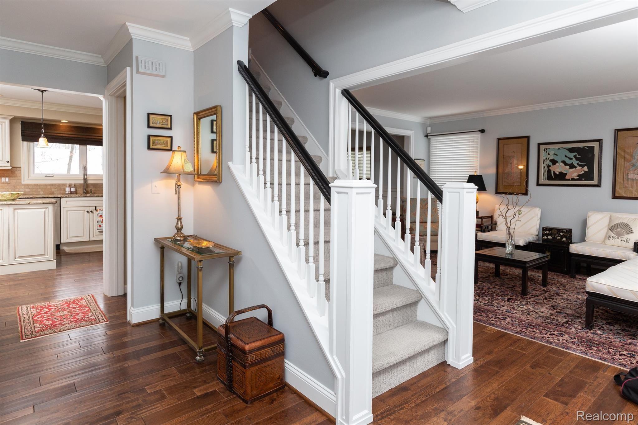 436 Streamview Court Rochester, MI 48309 - Photo 7 of 33 436SteamviewCt-10.jpg