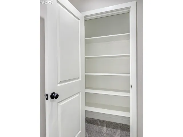 $547,800 | 2360 Northwest 3rd Street, Gresham, OR 97030