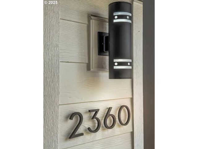 $547,800 | 2360 Northwest 3rd Street, Gresham, OR 97030