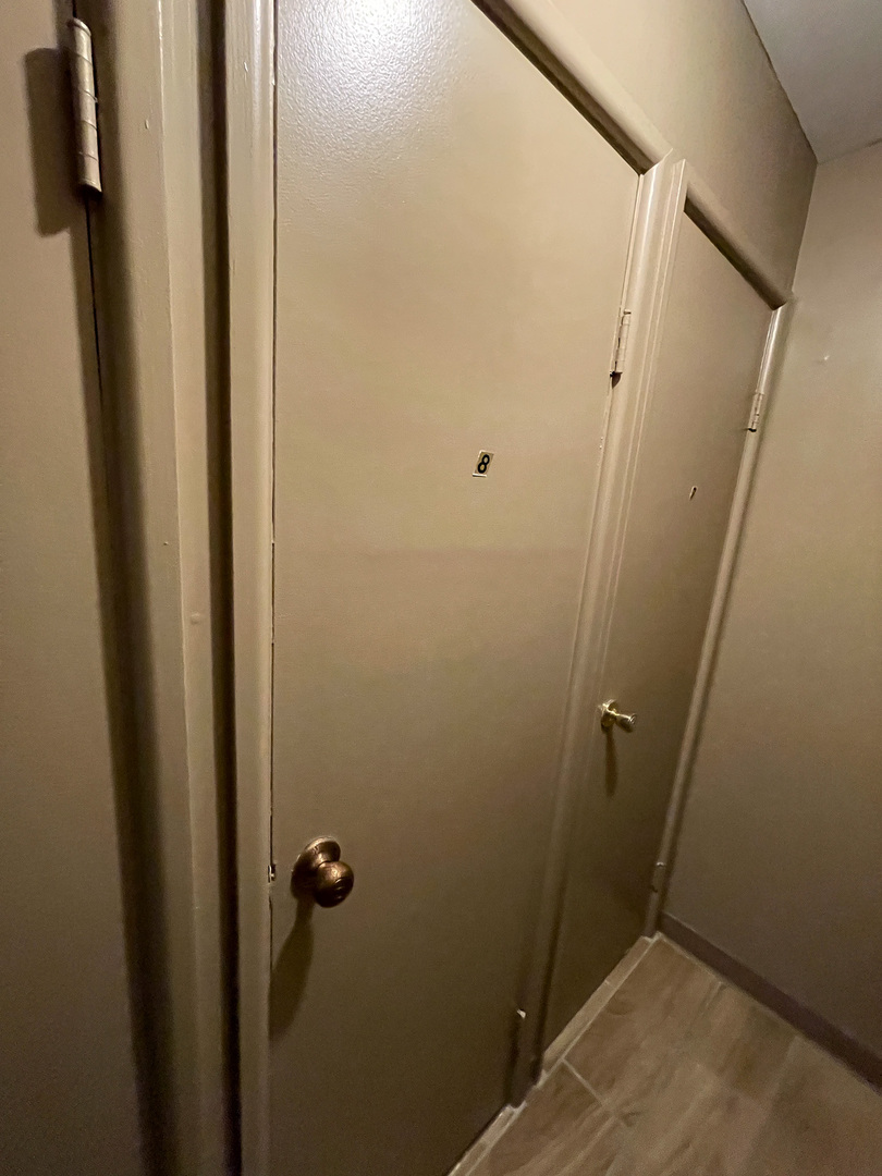 19360 Wolf Road, Unit 8 Mokena, IL 60448 - Photo 21 of 23 a bathroom with a shower