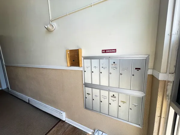 $159,000 | 19360 Wolf Road, Unit 8, Mokena, IL 60448