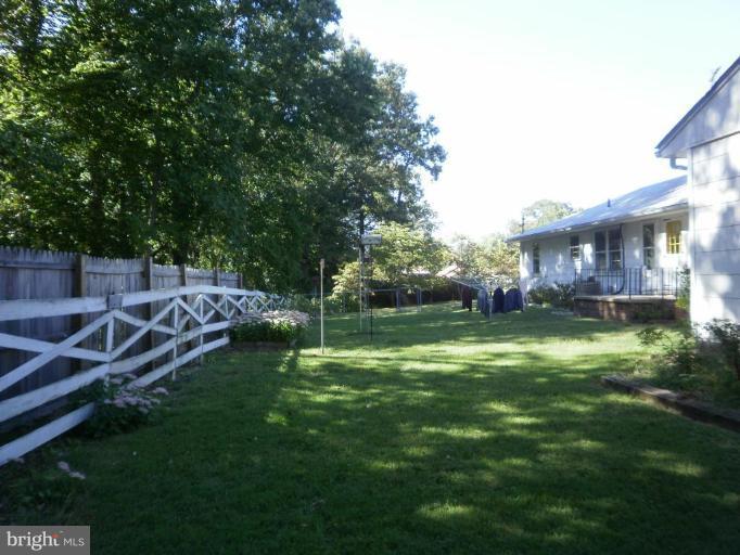 8012 Allentown Road Fort Washington, MD 20744 - Photo 3 of 20 Back yard