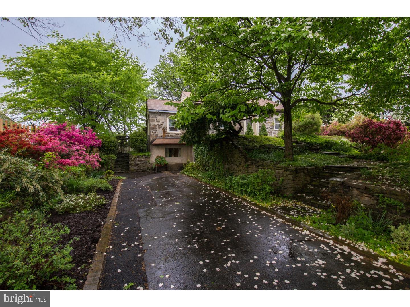 8925 Springview Road Philadelphia, PA 19115 - Photo 5 of 25