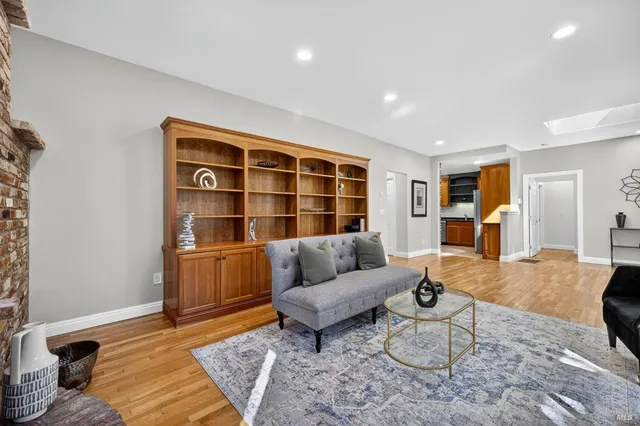 $1,689,000 | 635 Goodwin Avenue, Penngrove, CA 94951