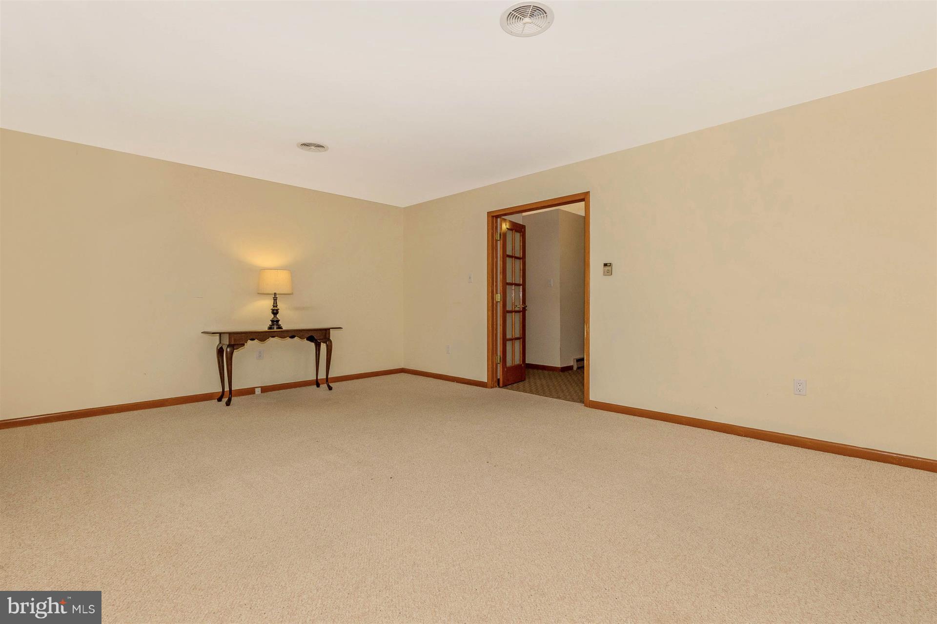 Excellent Space for Entertaining