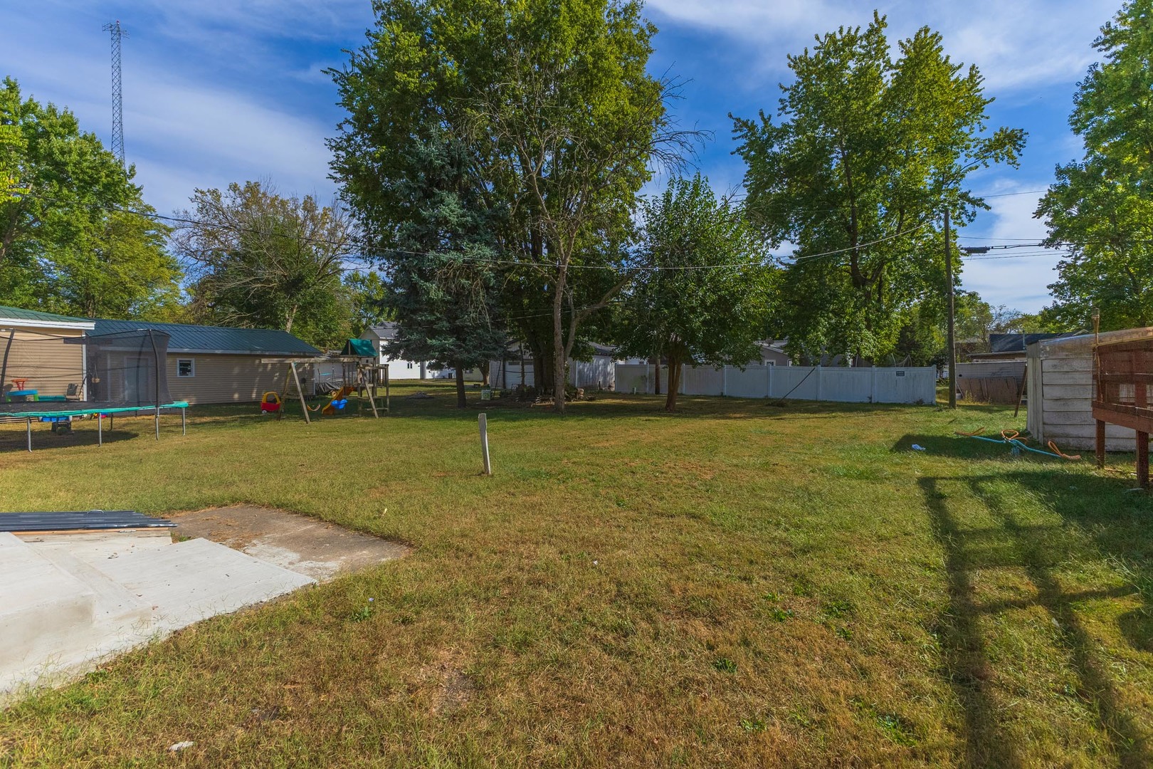 306 East Martin Street Forrest, IL 61741 - Photo 4 of 32 a view of a house with swimming pool