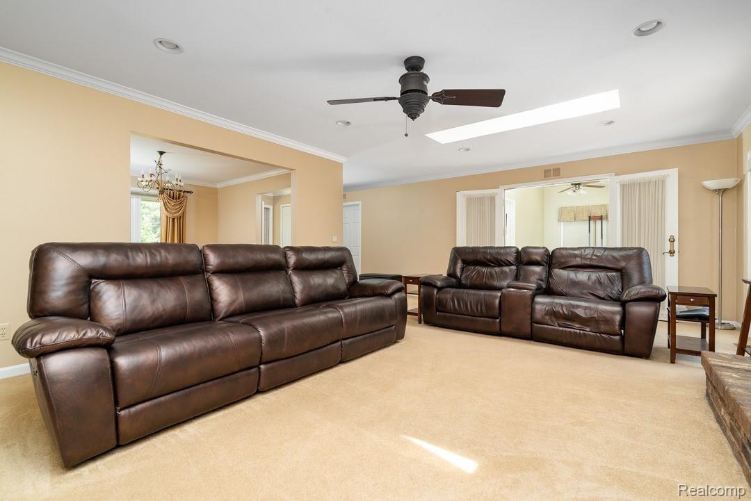 8630 Napier Road Northville, MI 48168 - Photo 11 of 42 Great Room (pic #2).jpg