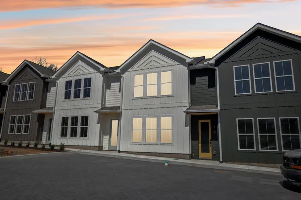 $2,200 | 361 Archwood Drive, Madison, TN 37115