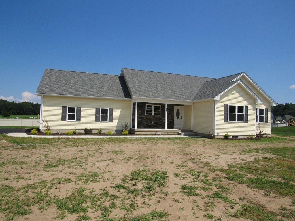 35 Strong Road Southampton, MA 01073 - Photo 3 of 17