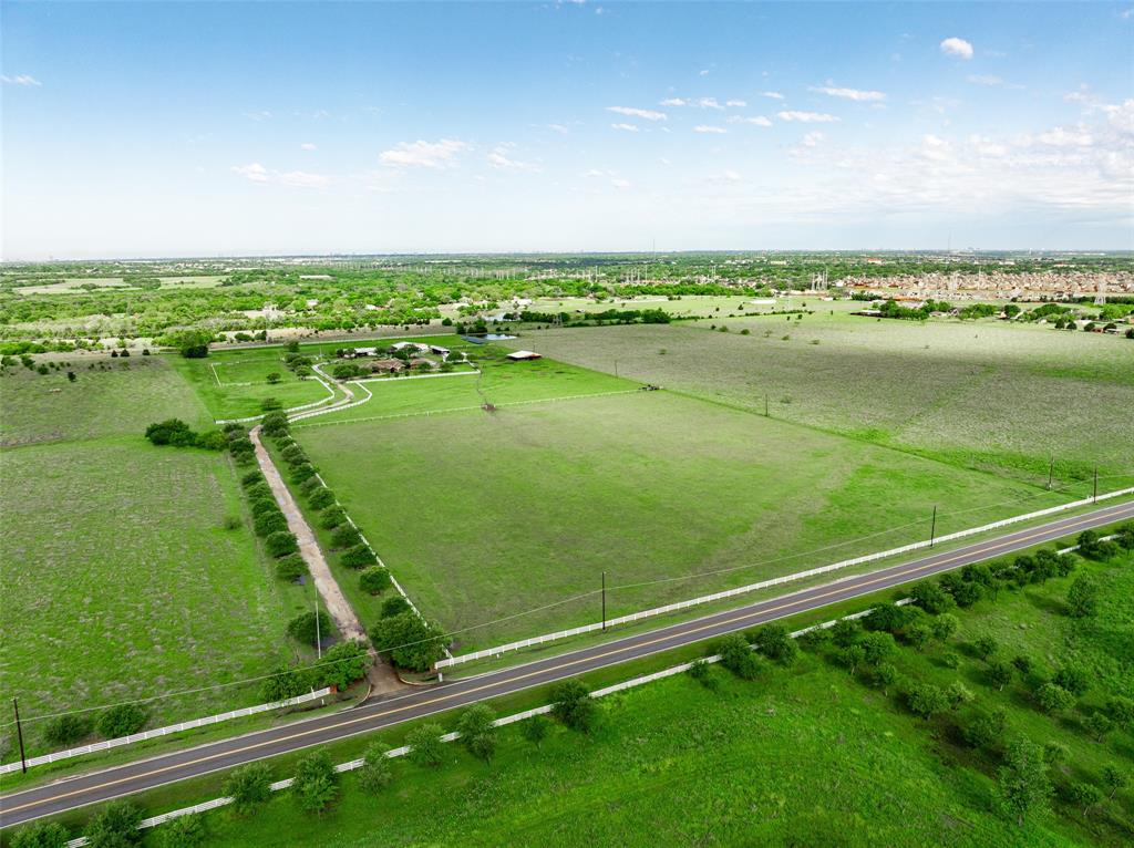 577 Polly Road Sunnyvale, TX 75182 - Photo 2 of 35