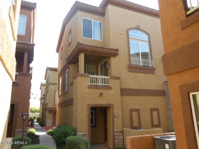 1920 East Bell Road, Unit 1115 Phoenix, AZ 85022 - Photo 2 of 33 023-284055 front left