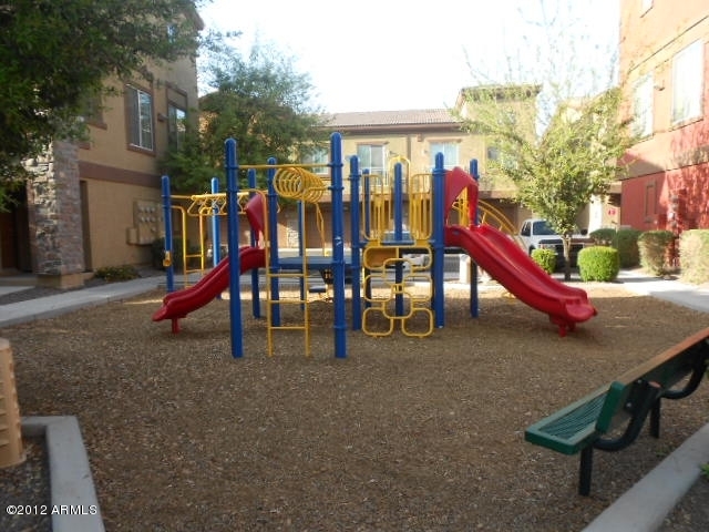 1920 East Bell Road, Unit 1115 Phoenix, AZ 85022 - Photo 30 of 33 023-284055 community play ground