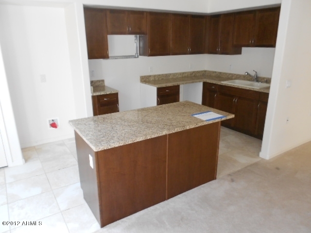 1920 East Bell Road, Unit 1115 Phoenix, AZ 85022 - Photo 10 of 33 023-284055 kitchen