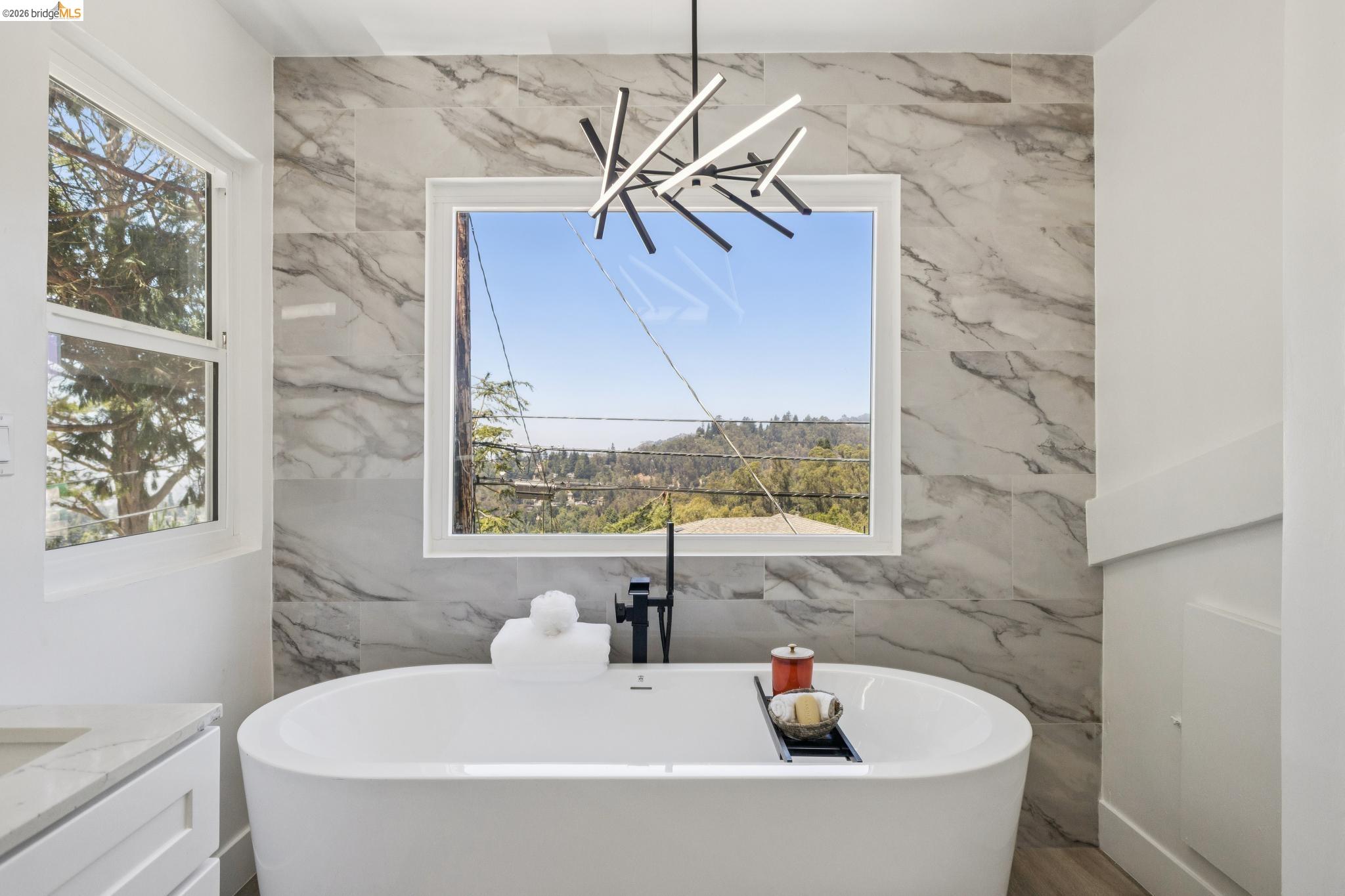 6756 Snake Road Oakland, CA 94611 - Photo 25 of 52