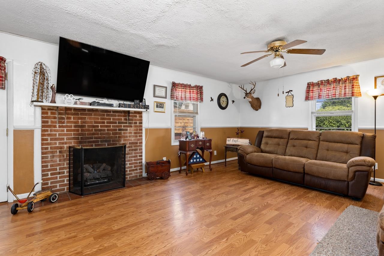 1934 Park Road Waynesboro, VA 22980 - Photo 11 of 38 Gallery Image 11