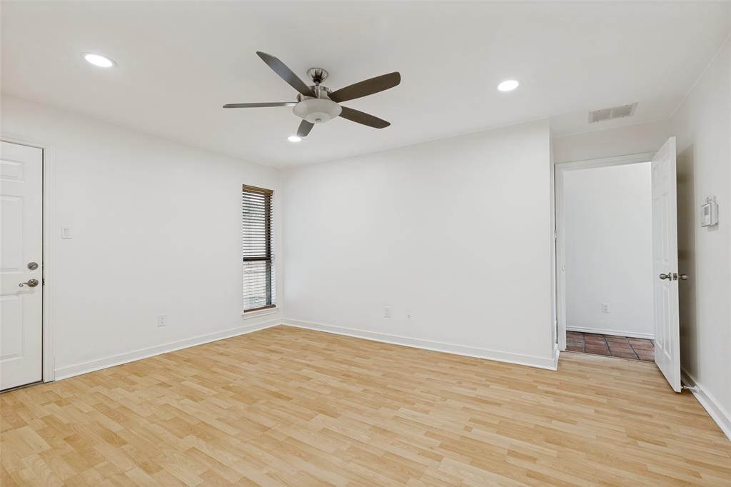 5045 Thunder Road Dallas, TX 75244 - Photo 14 of 22