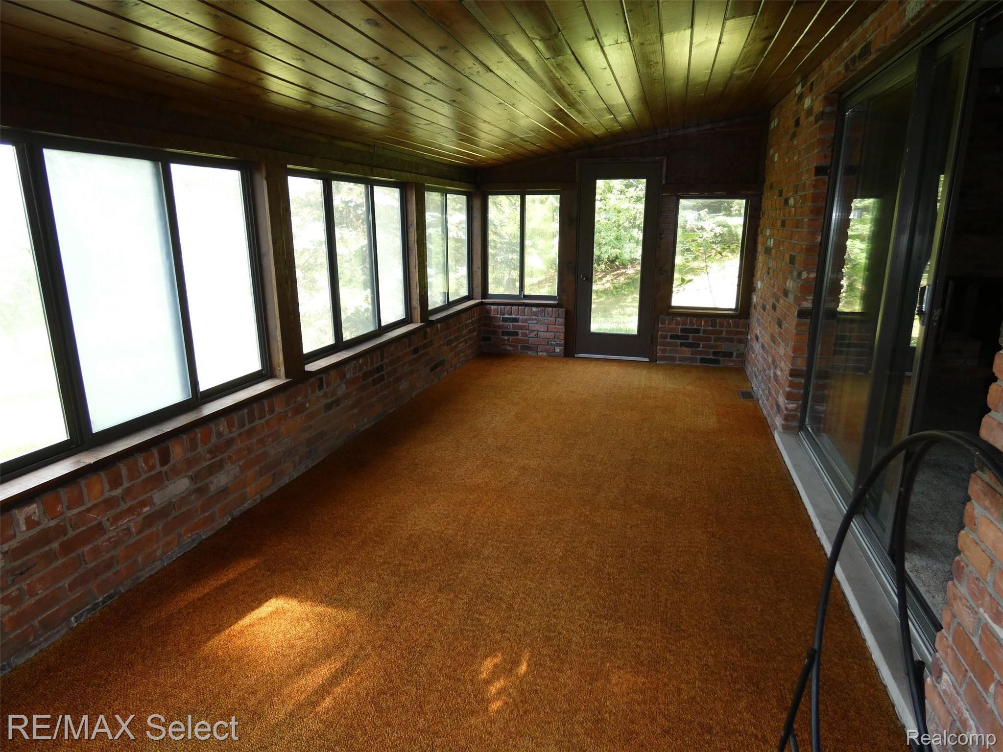 11505 Hartland Road Fenton, MI 48430 - Photo 14 of 35 Mikat 016.JPG