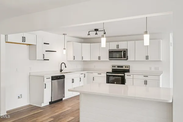 $425,000 | 731 Lakeview Drive, Henderson, NC 27536