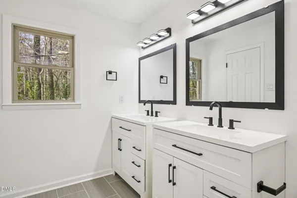 $425,000 | 731 Lakeview Drive, Henderson, NC 27536