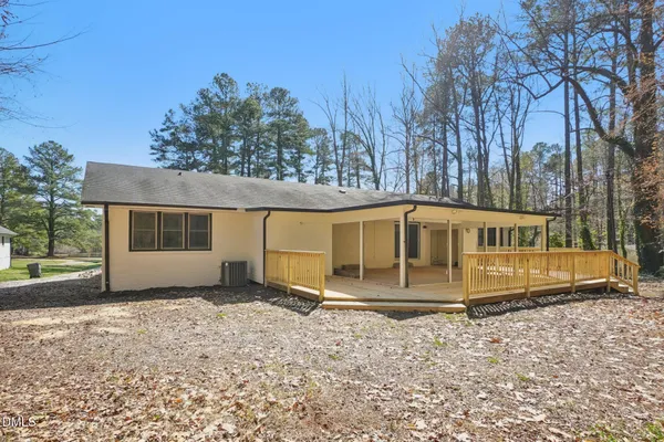 $425,000 | 731 Lakeview Drive, Henderson, NC 27536