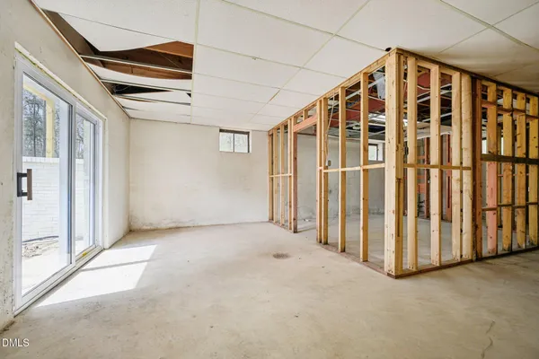 $425,000 | 731 Lakeview Drive, Henderson, NC 27536