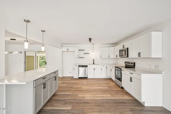 $425,000 | 731 Lakeview Drive, Henderson, NC 27536