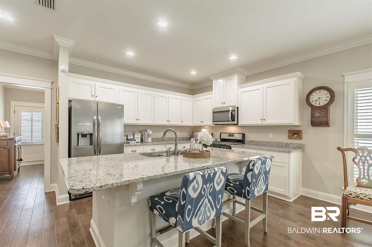 252 Hawthorne Circle Fairhope, AL 36532 - Photo 8 of 46 Kitchen