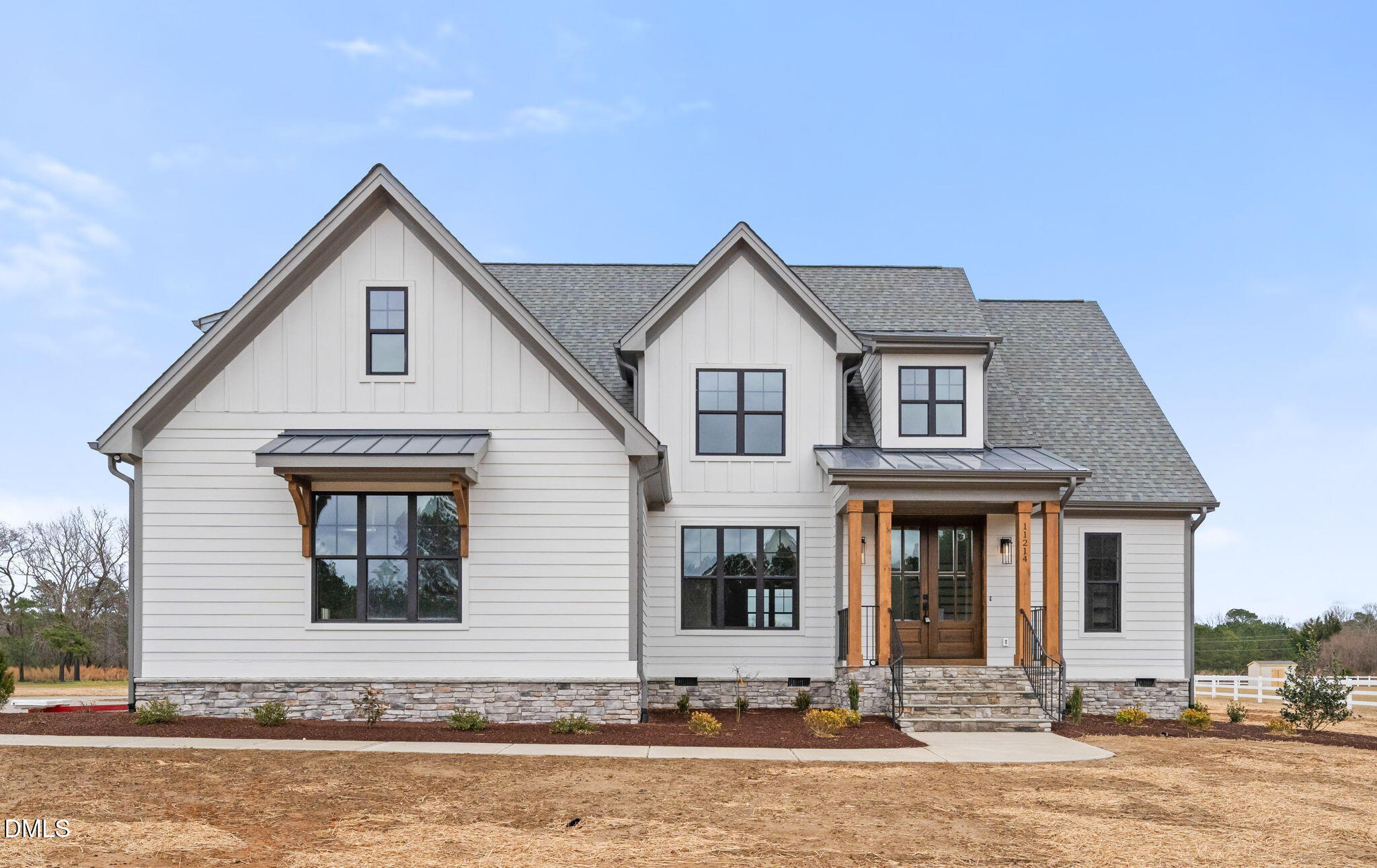 11214 Old Beulah Road Kenly, NC 27542 - Photo 2 of 56 a front view of a house with yard