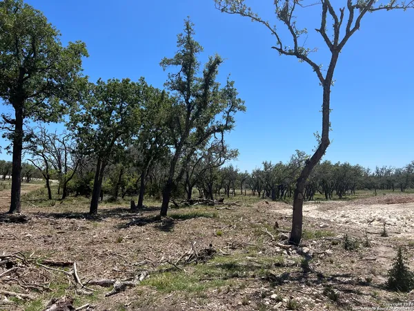$139,900 | 124 Brooklyn Drive Northwest, Mountain Home, TX 78058