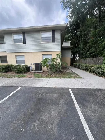 $170,000 | 226 Thorntree Place, Unit 226, Brandon, FL 33510