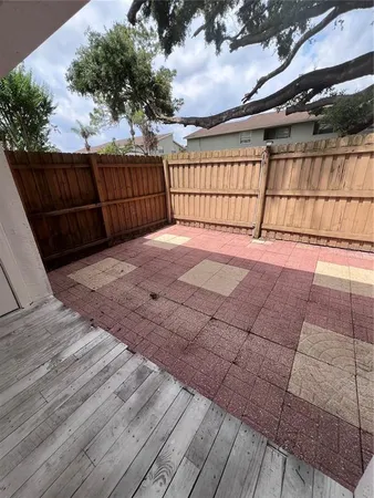 $170,000 | 226 Thorntree Place, Unit 226, Brandon, FL 33510