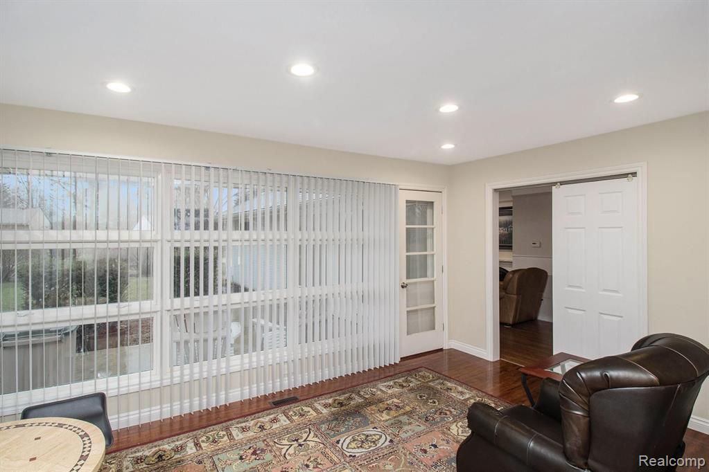 2332 Rutherford Road Bloomfield Hills, MI 48302 - Photo 16 of 36