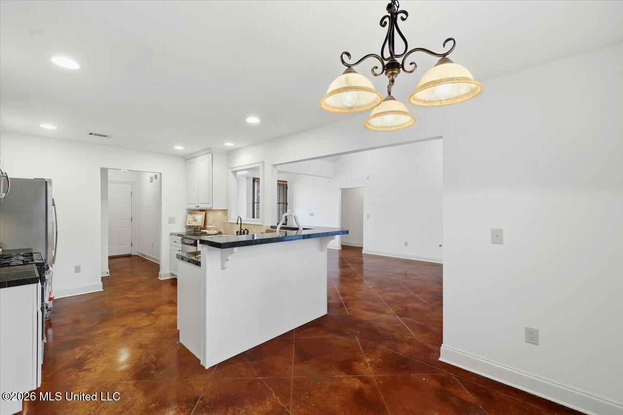 144 Britton Circle Flowood, MS 39232 - Photo 16 of 34 16-144 Britton Cir _ Home Tours MS