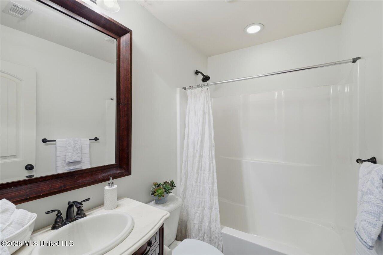 144 Britton Circle Flowood, MS 39232 - Photo 28 of 34 28-144 Britton Cir _ Home Tours MS