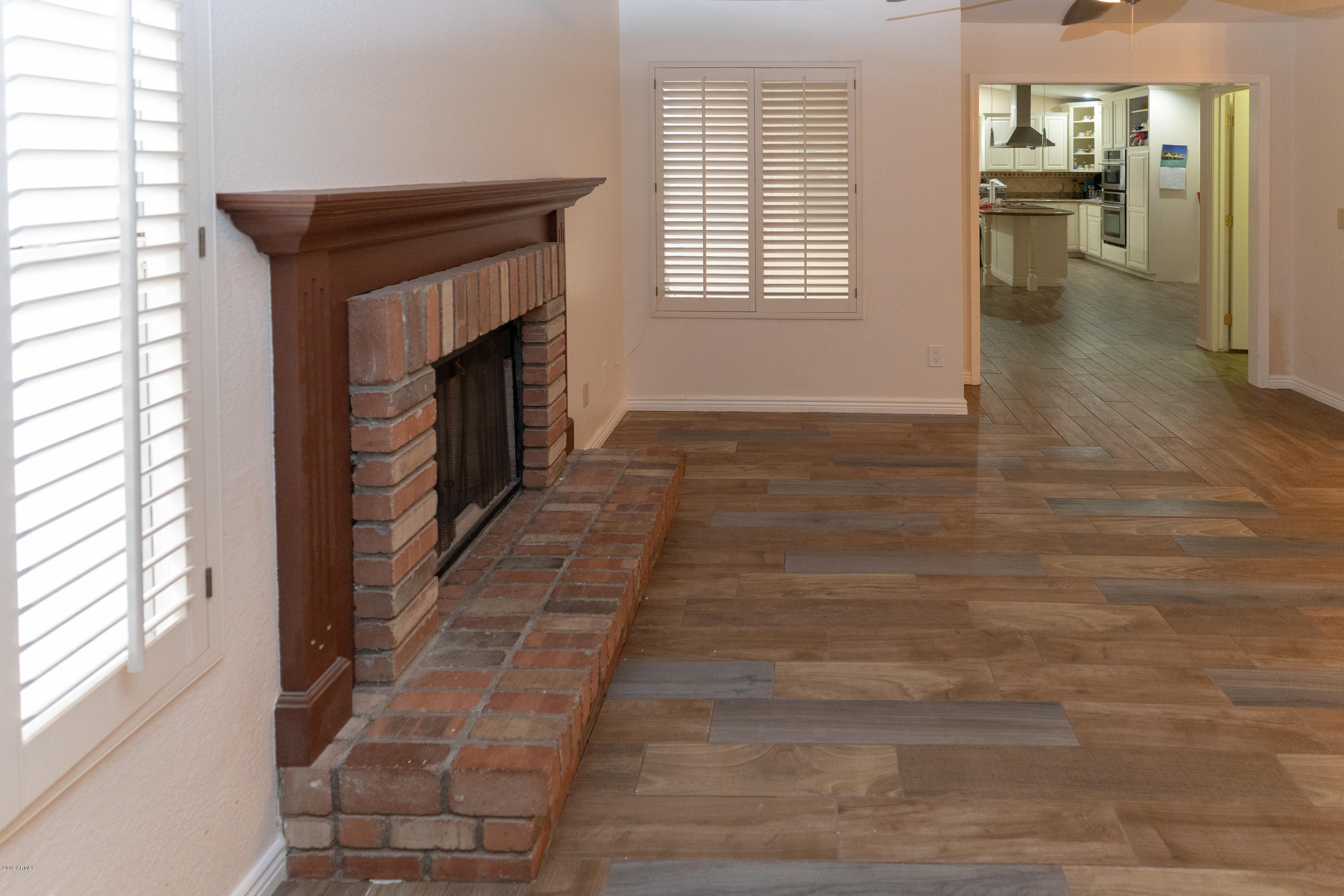 2560 North Lindsay Road, Unit 16 Mesa, AZ 85213 - Photo 5 of 24 DSC01441
