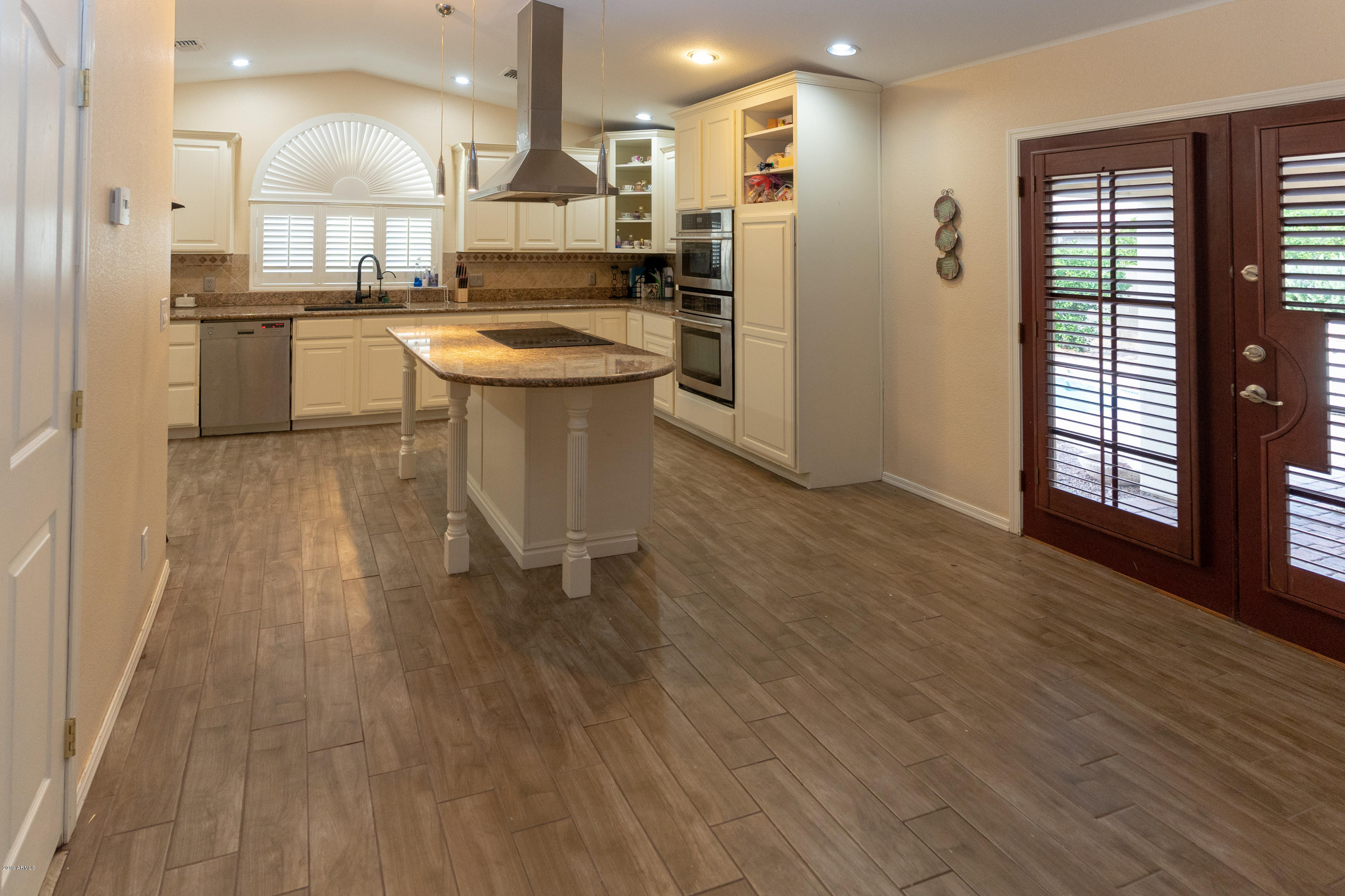 2560 North Lindsay Road, Unit 16 Mesa, AZ 85213 - Photo 8 of 24 DSC01485