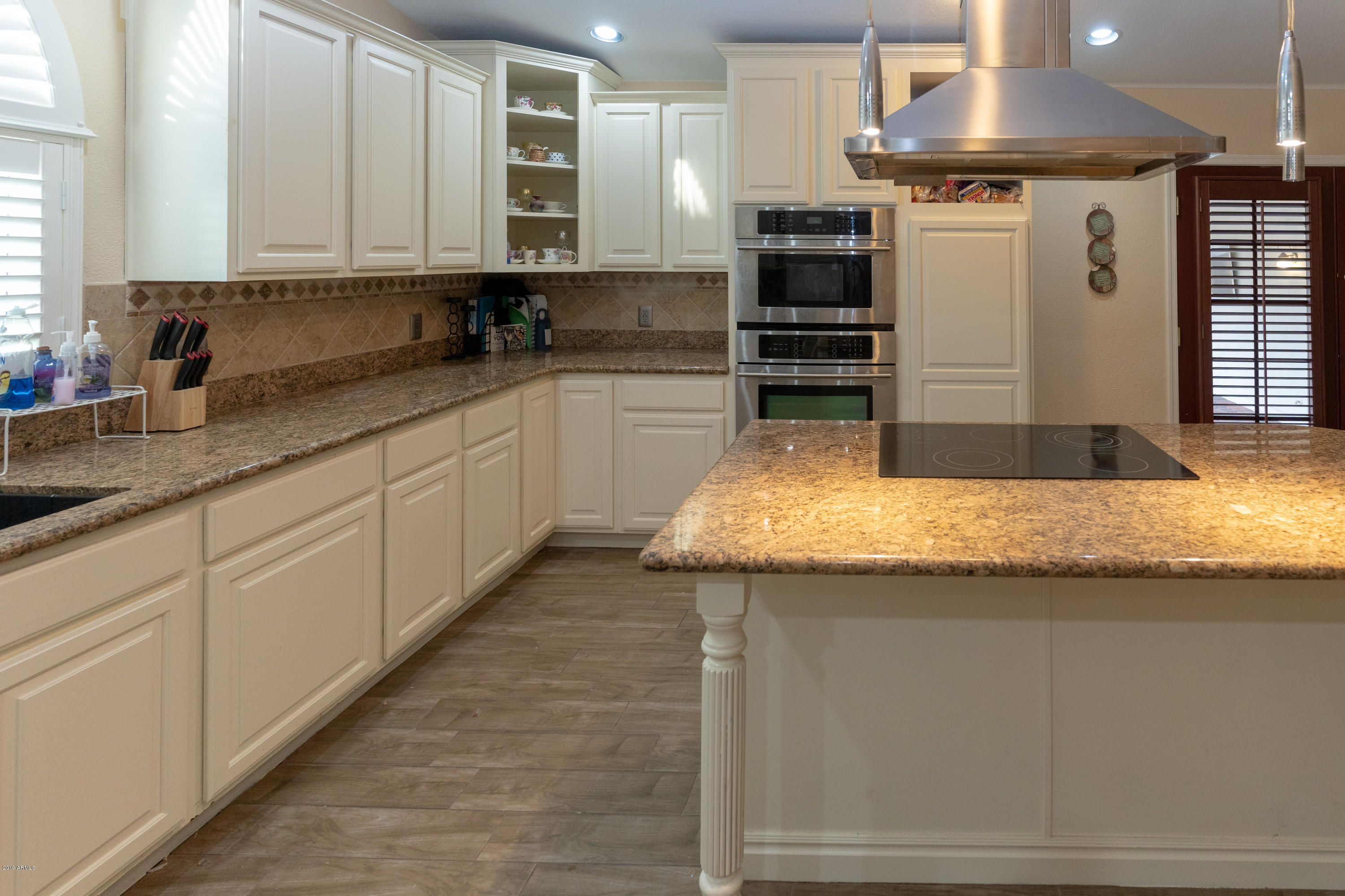 2560 North Lindsay Road, Unit 16 Mesa, AZ 85213 - Photo 9 of 24 DSC01480