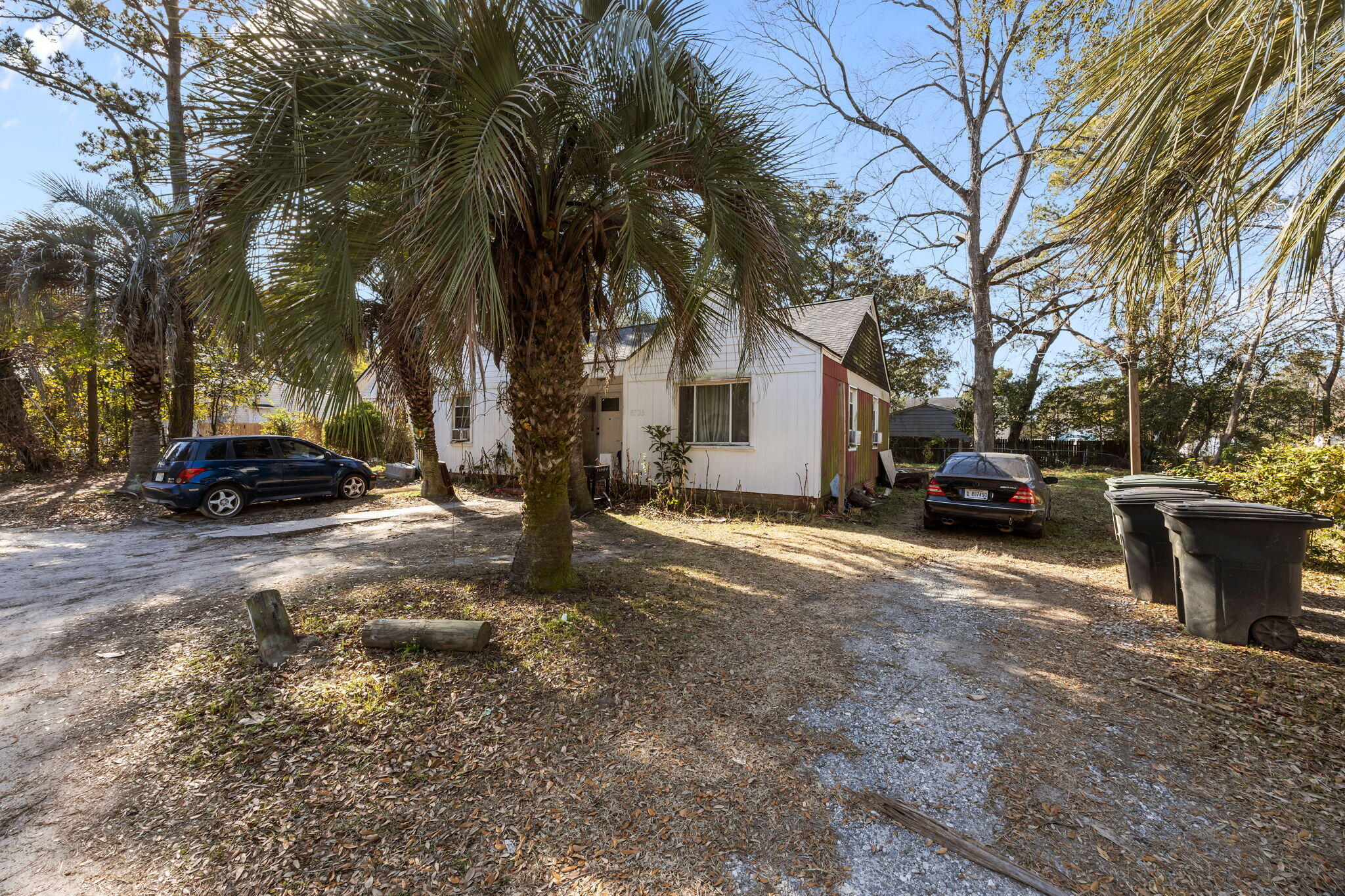 5735 Pilgrim Avenue Hanahan, SC 29410 - Photo 2 of 13 3-web-or-mls-470A1332